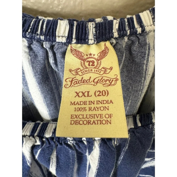 Faded Glory Women's Blue Short Sleeve Blouse, short sleeve blouse, blue blouse - Picture 4 of 8